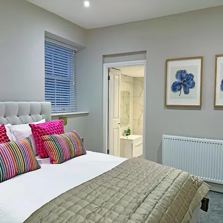 Stone's Throw Nyaraló