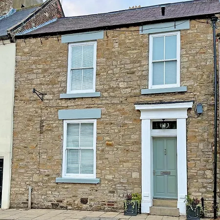 Stone's Throw Feriehus